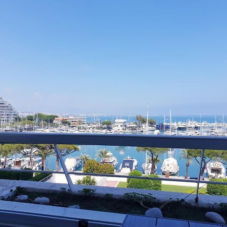 Apartments At Commodoro 卢贝新城 外观 照片